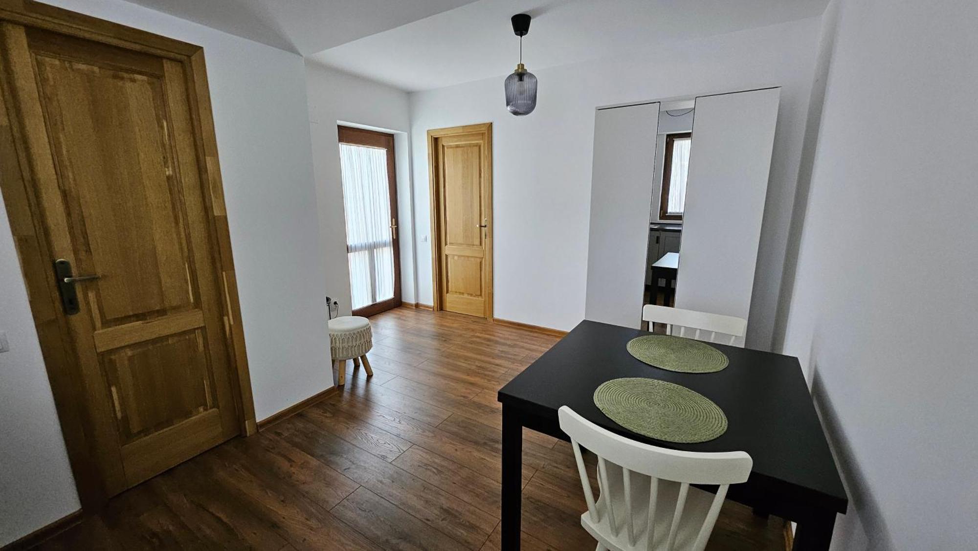 Old Town Apartament Apartment Targoviste Exterior photo
